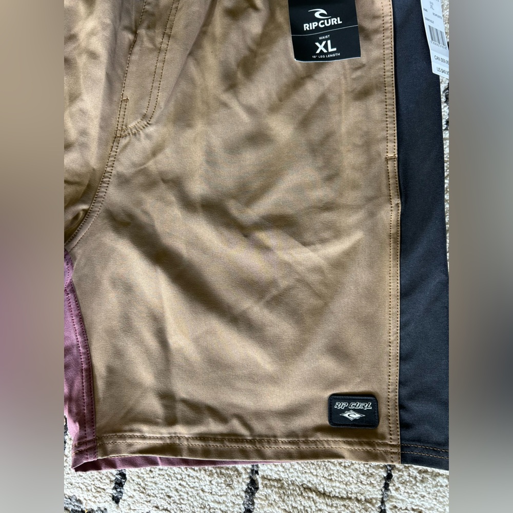 NWT Rip Curl “Lay Days” Boardshorts - Picture 3 of 4